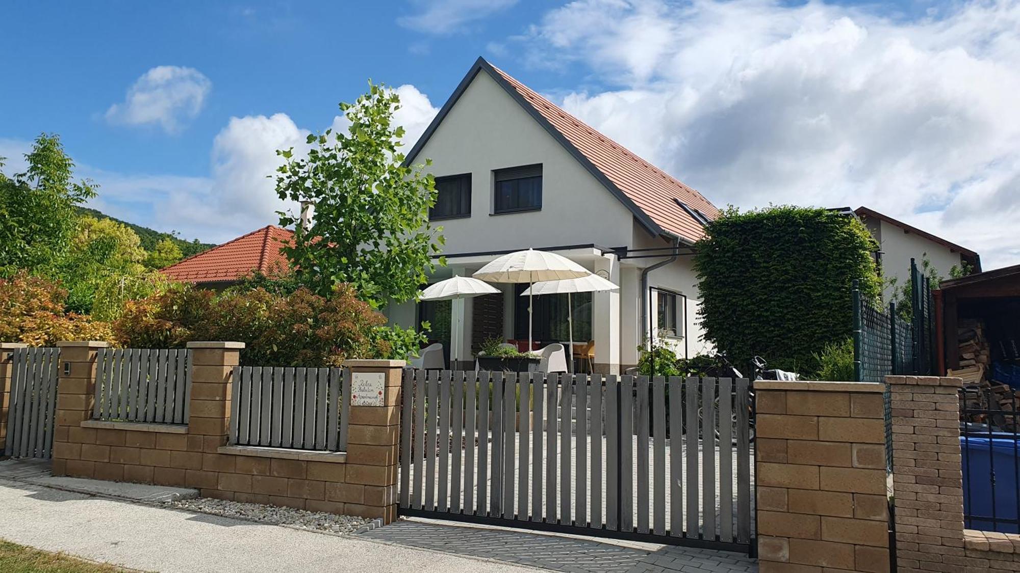 Relax Balaton Apartmanok Balatonfüred Extérieur photo